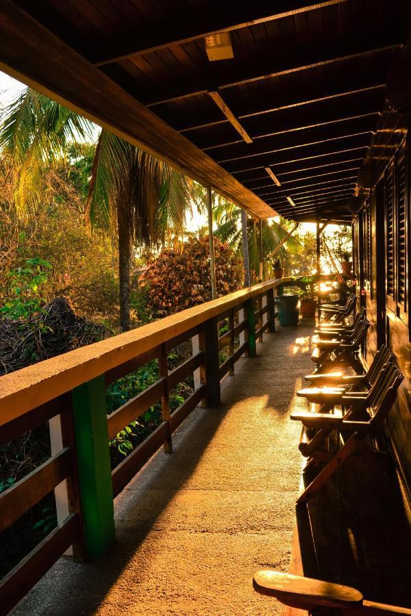 Hotel La Cascada بونتاريناس المظهر الخارجي الصورة