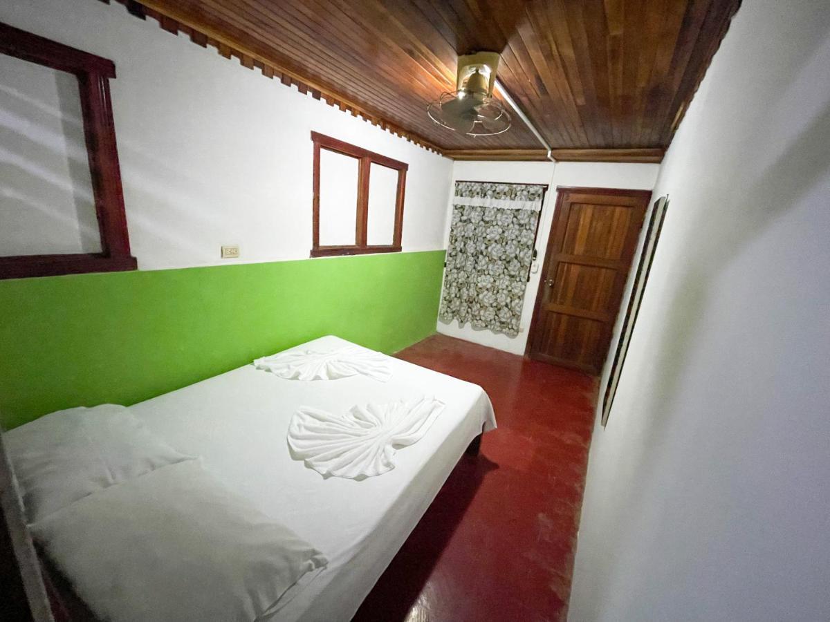 Hotel La Cascada بونتاريناس المظهر الخارجي الصورة